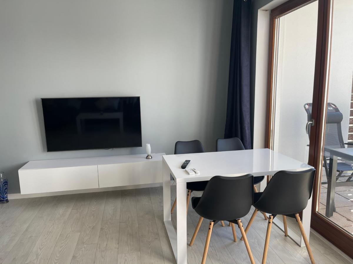 Neptun Apartament Swinoujscie Bagian luar foto