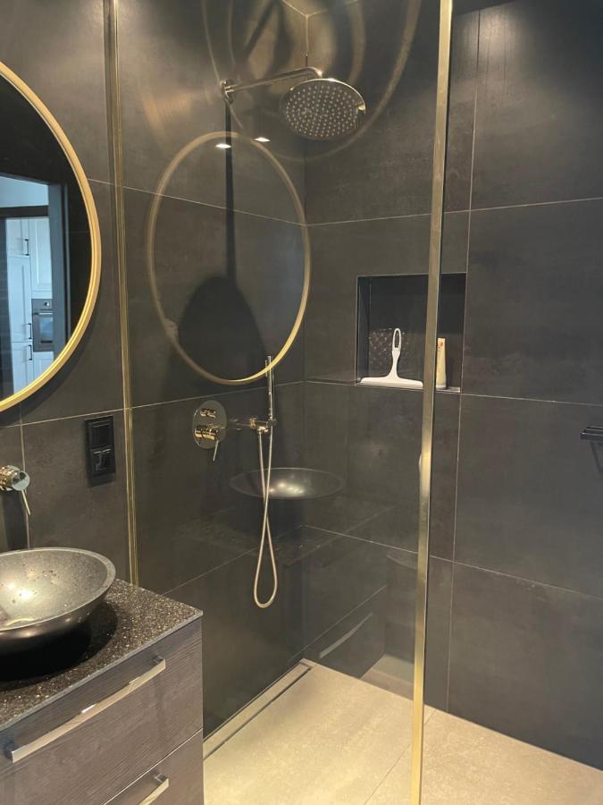 Neptun Apartament Swinoujscie Bagian luar foto